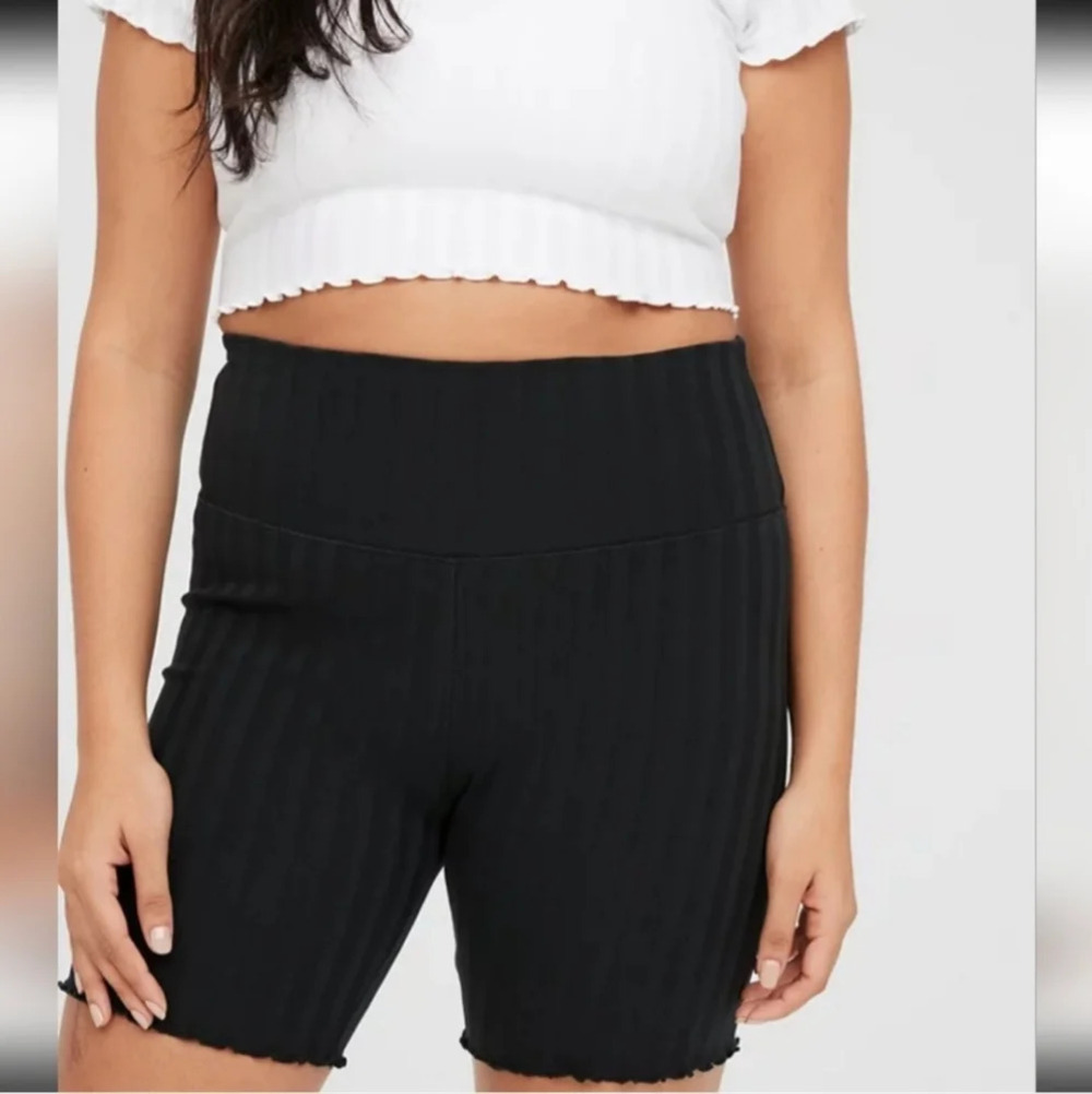 Aerie NWT highrise ribbed biker shorts size S